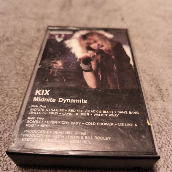 KIX  MIDNITE DYNAMITE 1985 CASSETTE TAPE - Picture 1 of 1